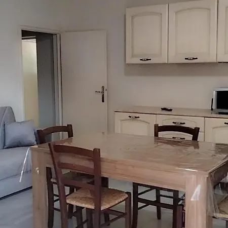 公寓 La Casetta Di Lore 萨塞塔